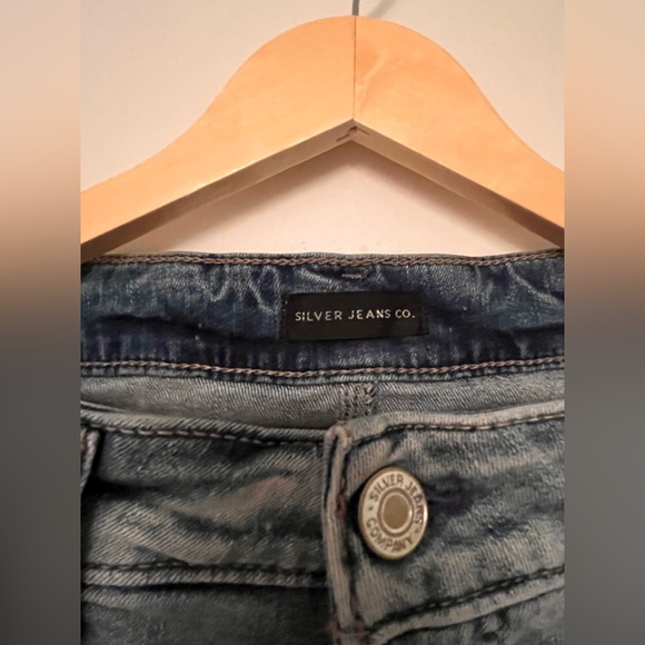 EUC Silver jeans skinny cropped frayed hem ladies sen, 33W 26L - Picture 3 of 5